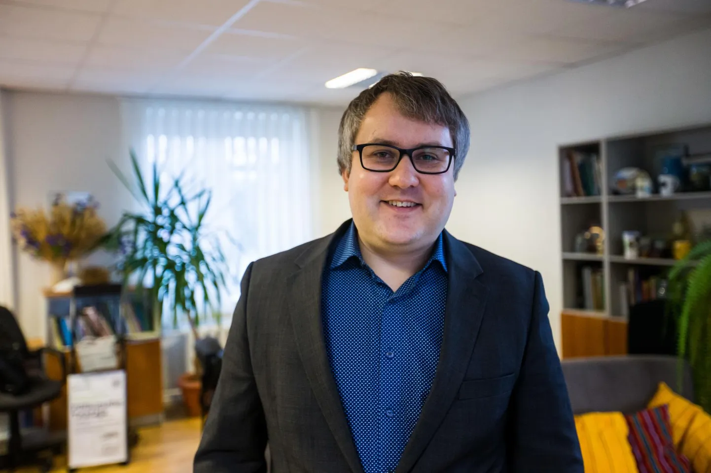 Põllumajan­dus-kauban­duskoja juht Roomet Sõrmus on pikalt võidelnud selle nimel, et Ukraina hooajatöölised ka sel suvel Eestisse pääseksid.