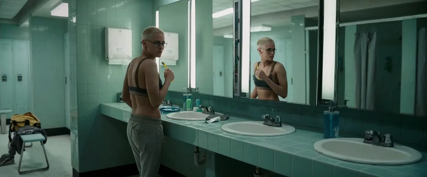 Kristen Stewart filmis «Vee all»