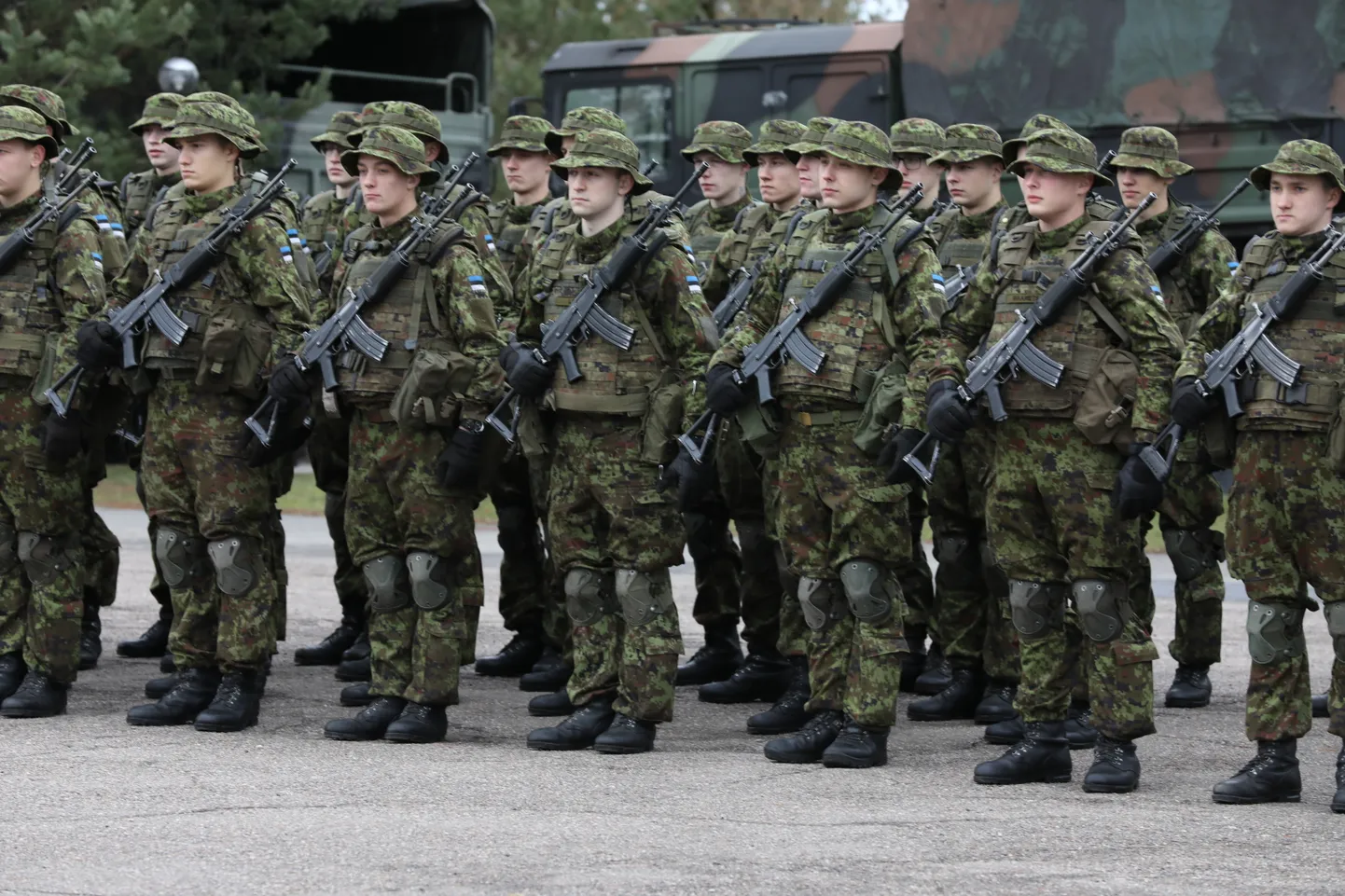 Kaitseväe truudusevande andmine.