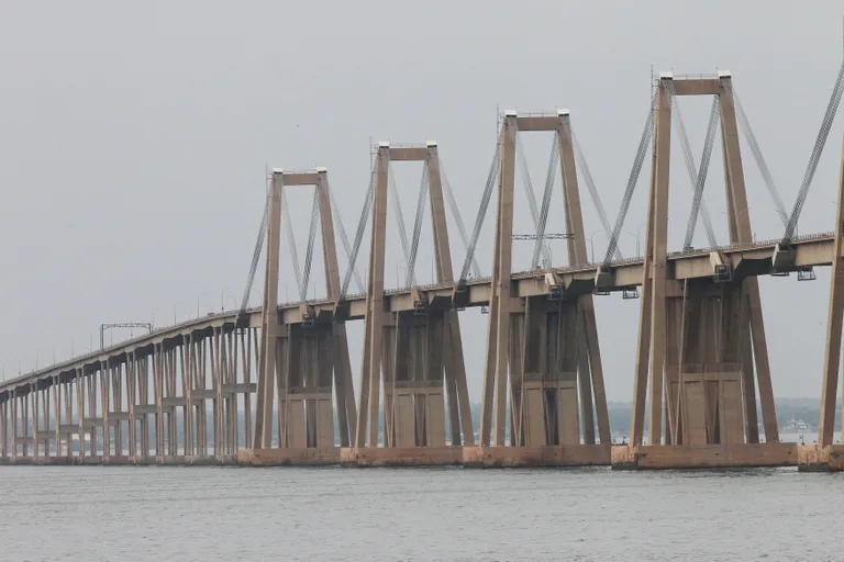 Genova linnas varisenud sillaga sama tehnoloogiat on kasutatud Venezuelas asuva silla ehitamisel.