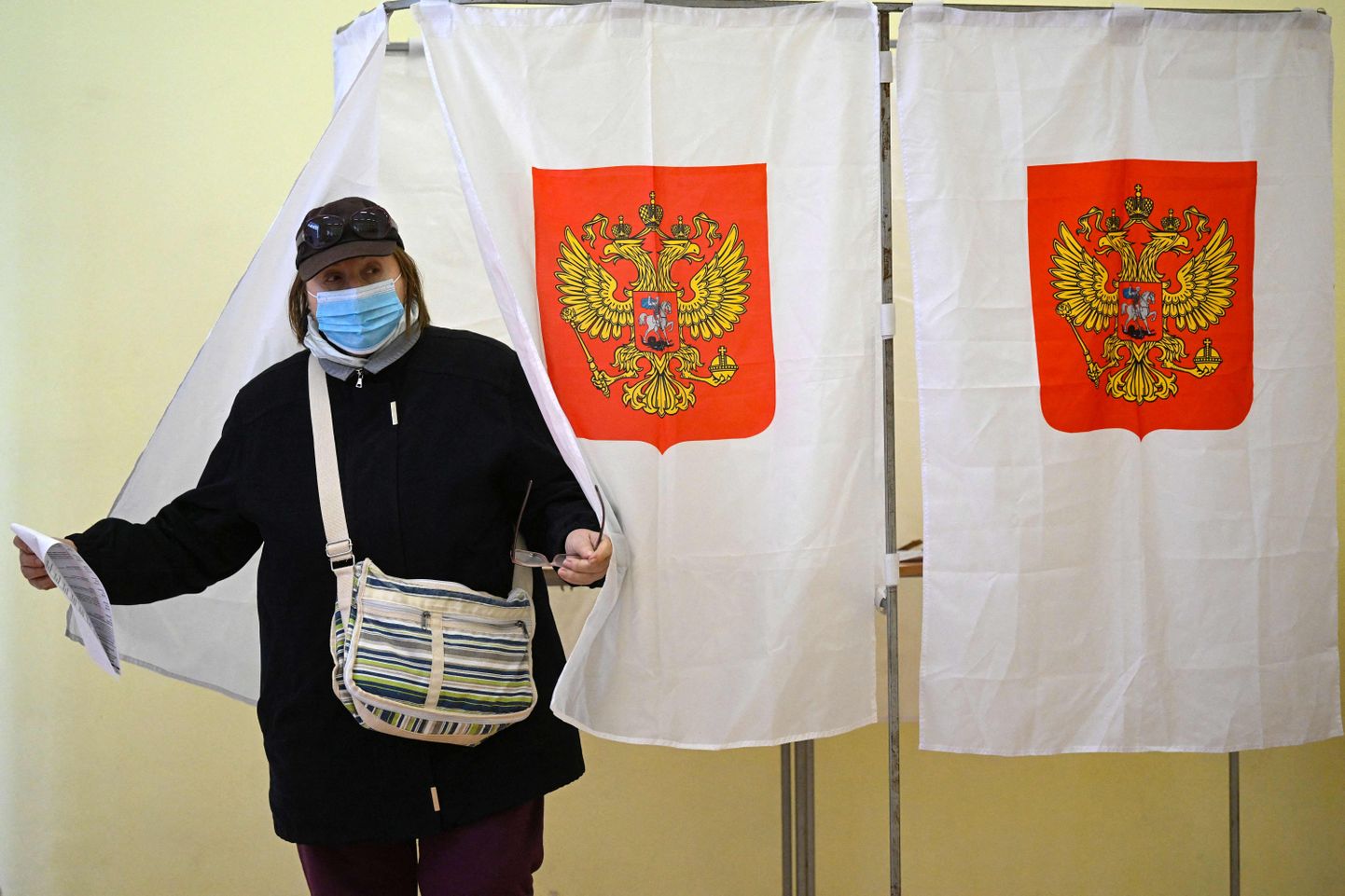 В 82 регионах России 9 сентября началось трехдневное голосование на выборах разного уровня.