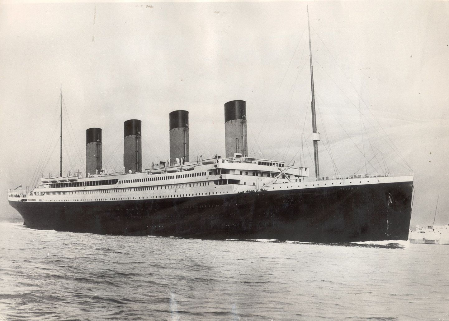 Titanic alustamas esmareisi