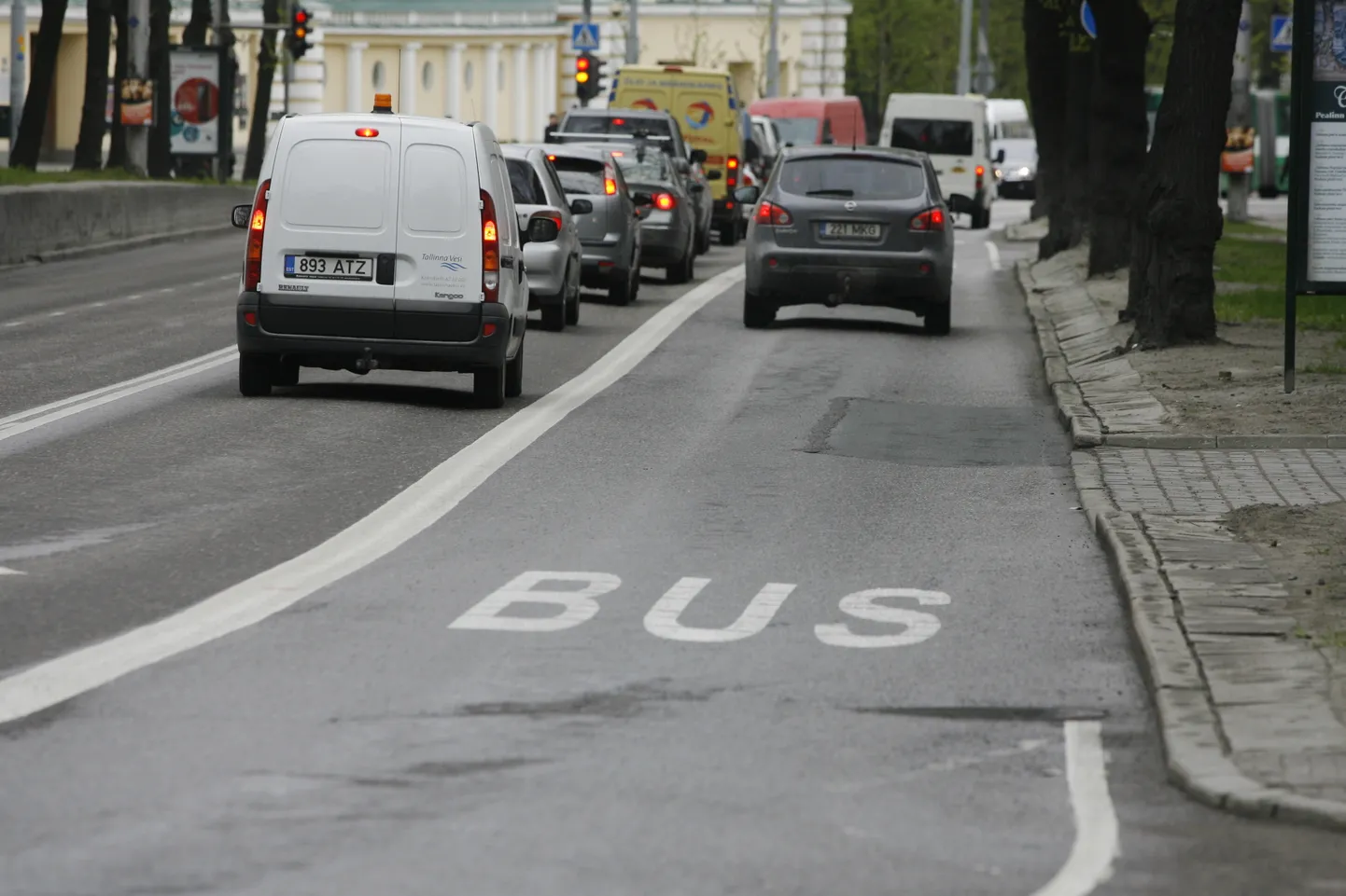 Bussirada.