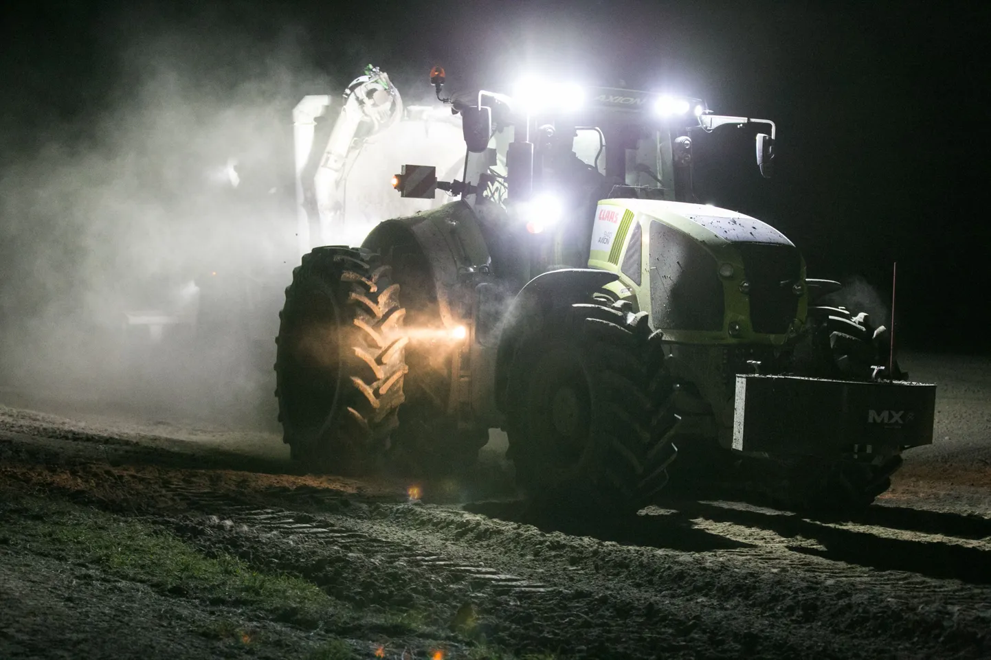 Öised lägalaotustööd Väätsa Agro põldudel