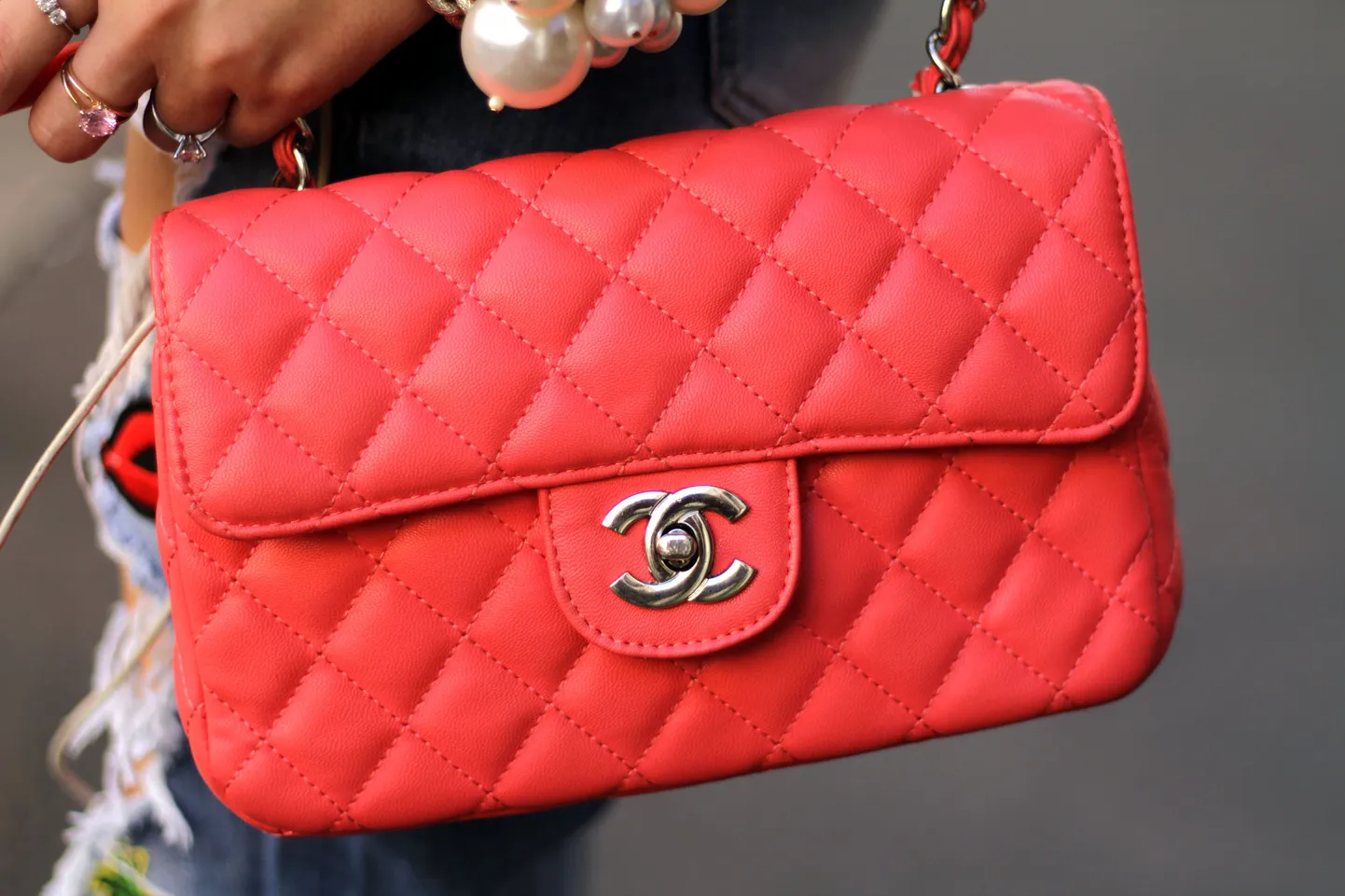 Сумка Chanel. Снимок иллюстративный.