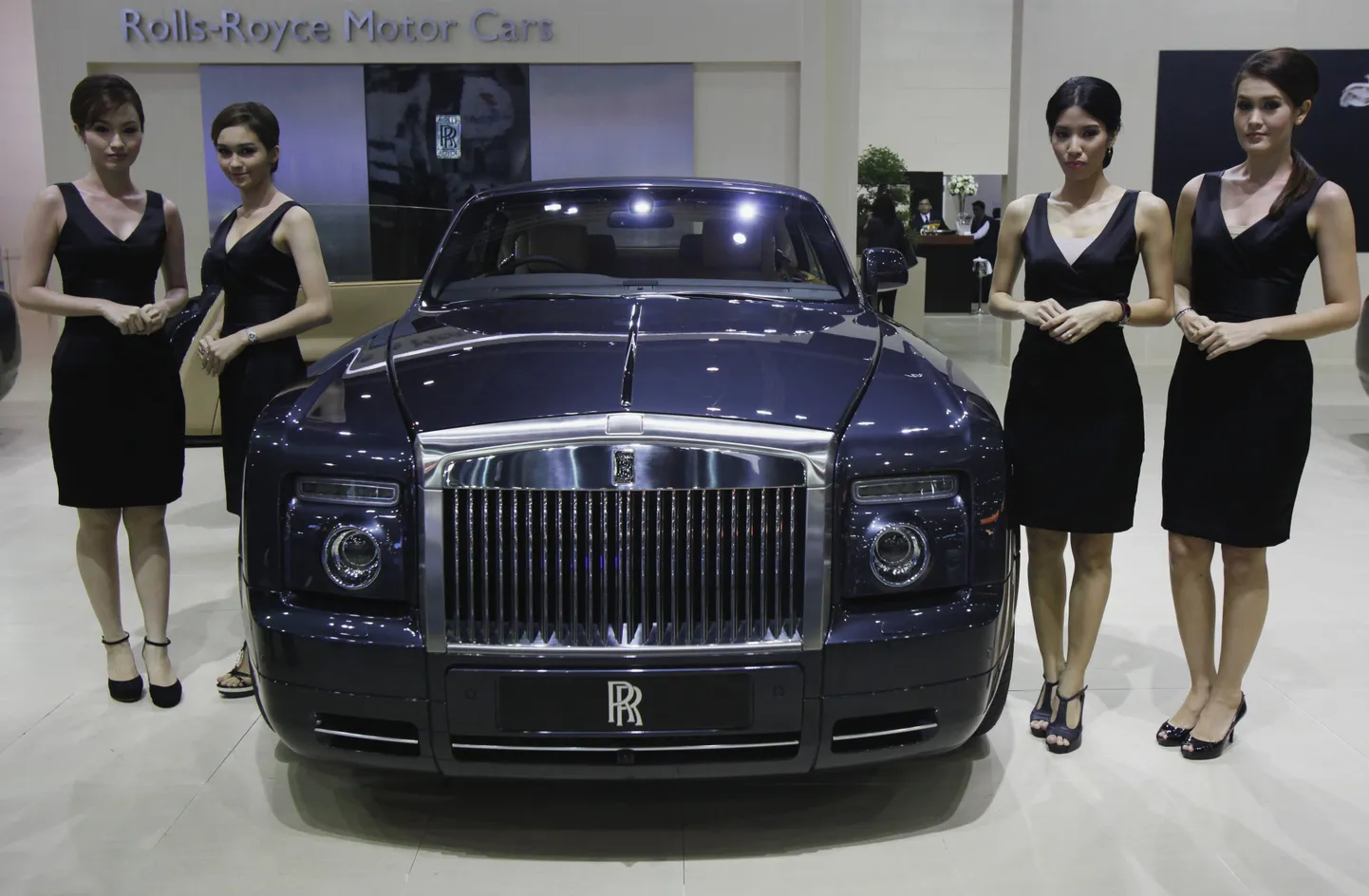 Rolls-Royce Phantom Drophead Coupe.