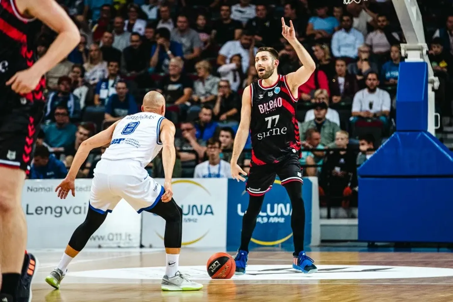 Kristian Kullamäe dirigeerib Bilbao rünnakuid.
