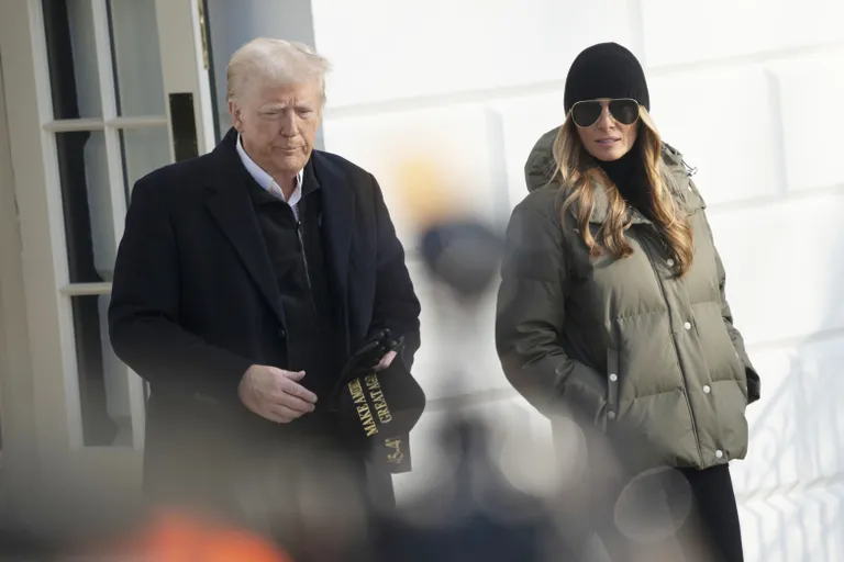Образ Мелании Трамп днем ранее.
