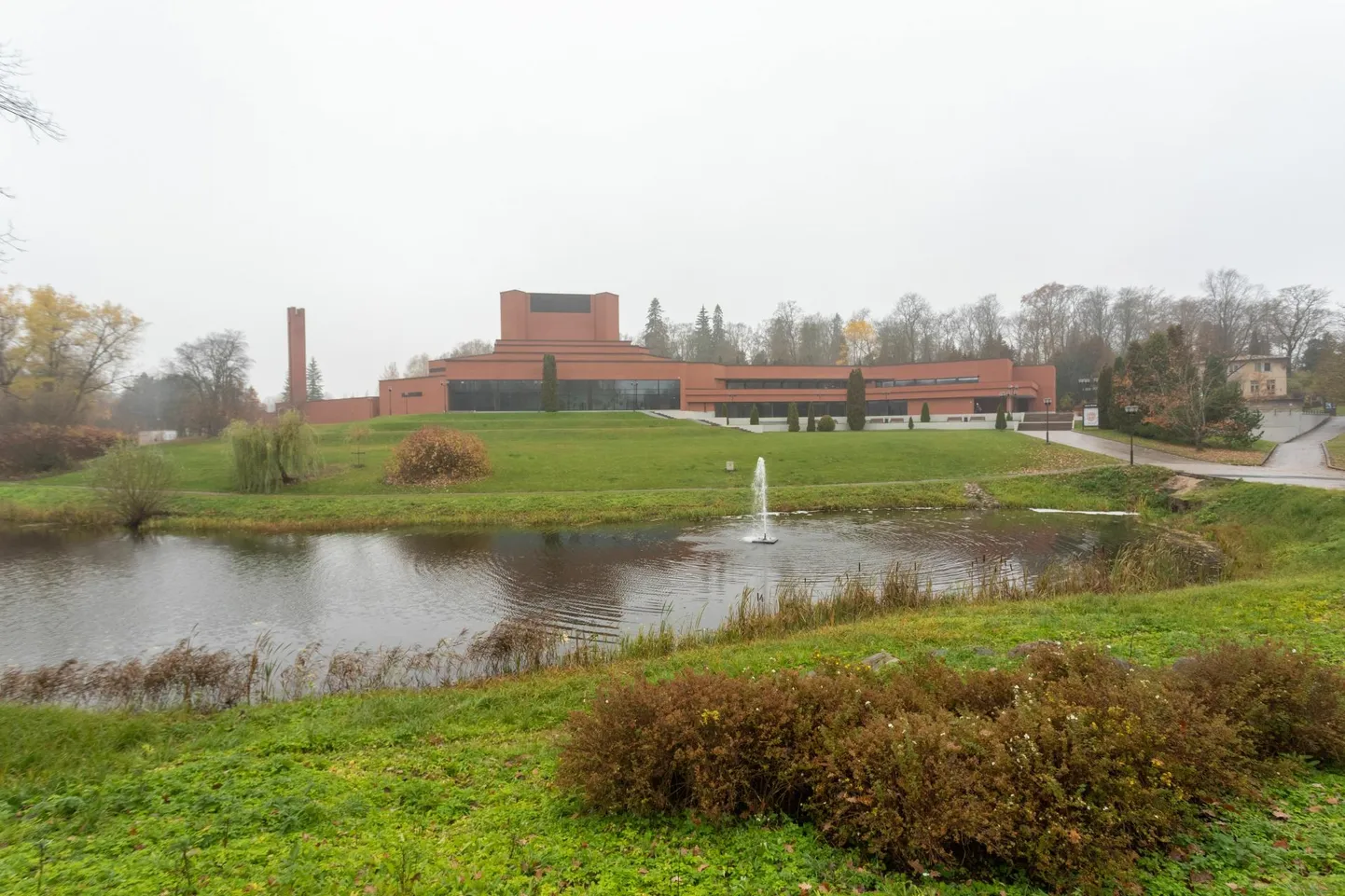 Neljapäeval on Ugala teatris üle-eestiline turismikonverents, millele koguneb 300 ettevõtjat, sihtkohtade arendajat ja turismiorganisatsioonide esindajat.