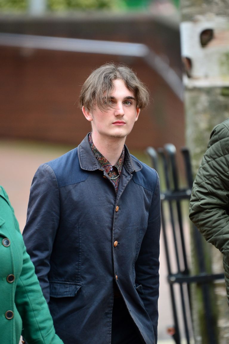 Ühendkuningriigis on kohtu all neli noort neonatsi: 22-aastane Alice Cutter, 24-aastane Mark Jones, 23-aastane Garry Jack ja 18-aastane Connor Scothern. Pildil on Garry Jack