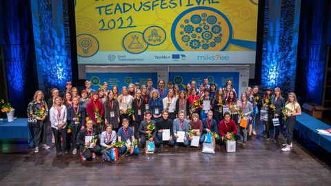 Rakenduskõrgkoolid autasustasid õpilaste teadusfestivalil esmakordselt kaht noort leiutajat