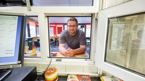Menukas teeäärne söögikoht ärkas uuele elule