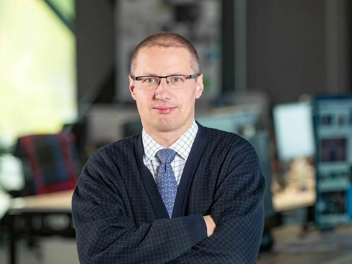 Erik Aru