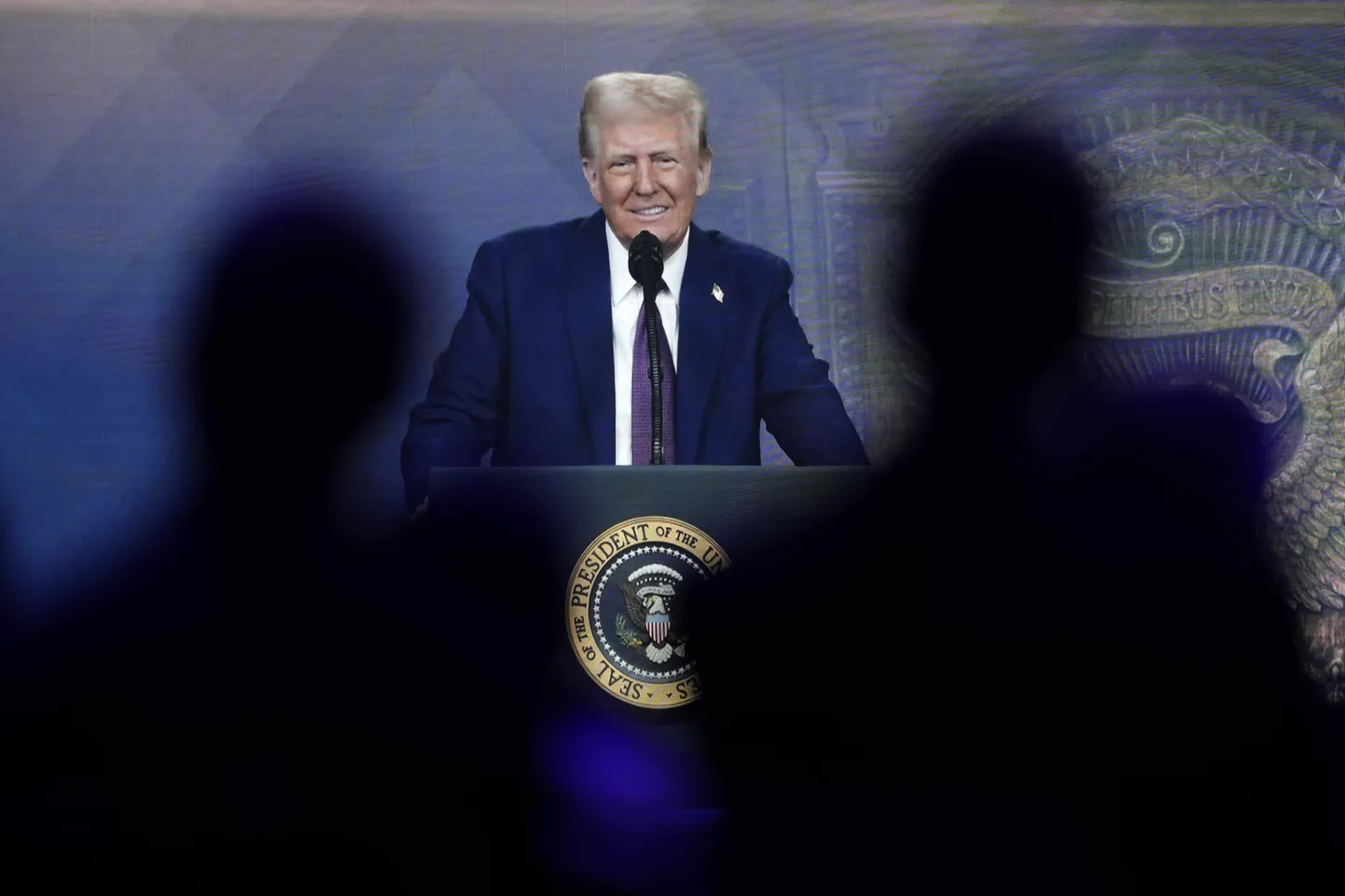 Трансляция обращения Трампа на Всемирном экономическом форуме в Давосе