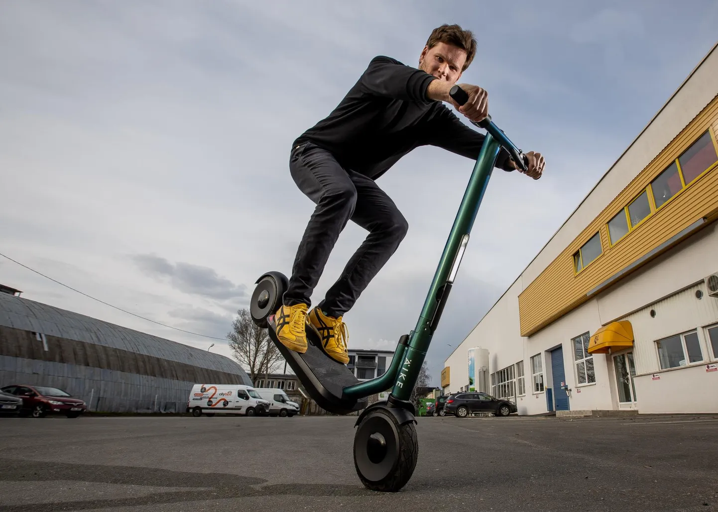 Ettevõtja Kristjan Maruste loodab Ampleri nina vee peale upitada.