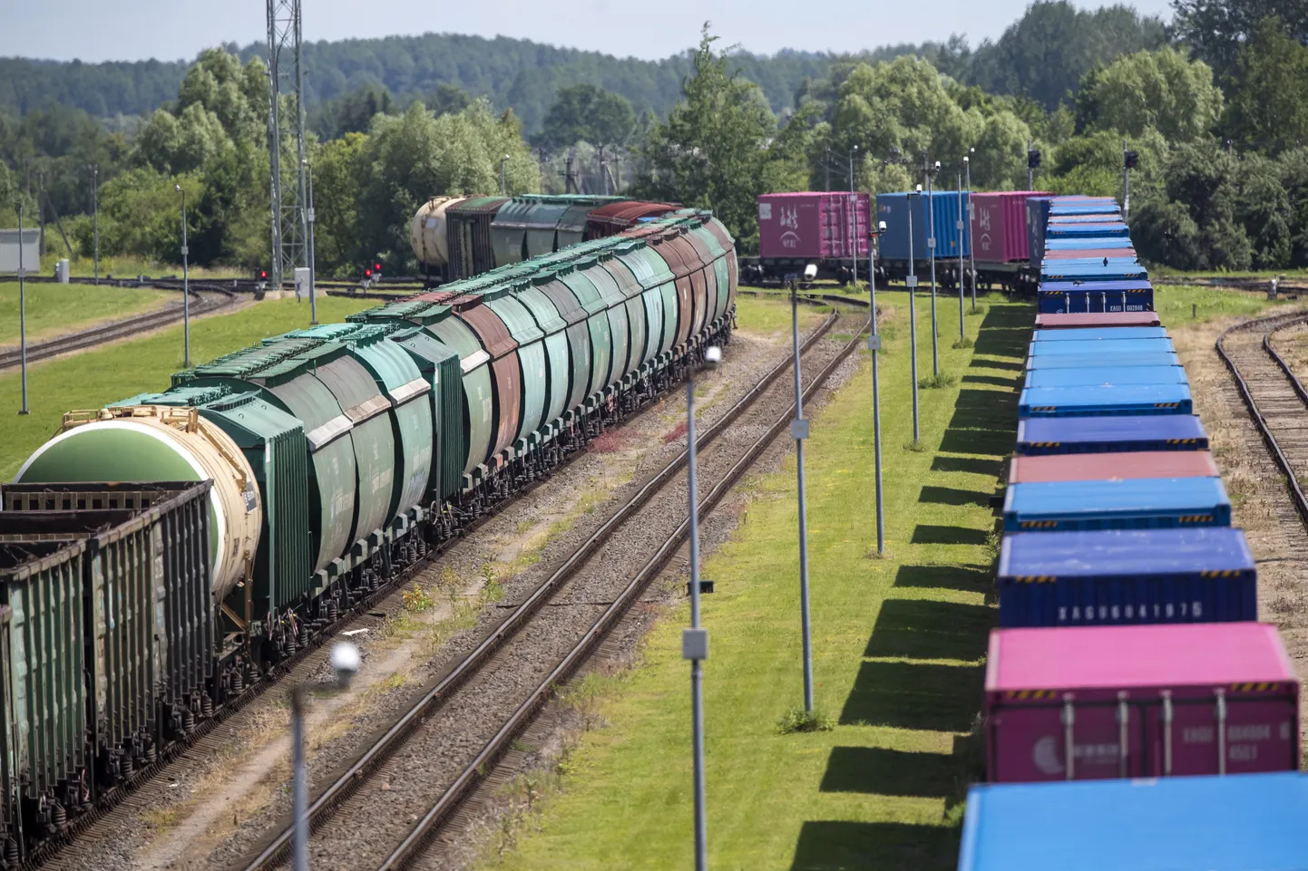 Vene enklaavist Kaliningrad pärit kaubarongide vagunid Kybartai piiriraudteejaamas, umbes 200 km kaugusel Vilniusest.