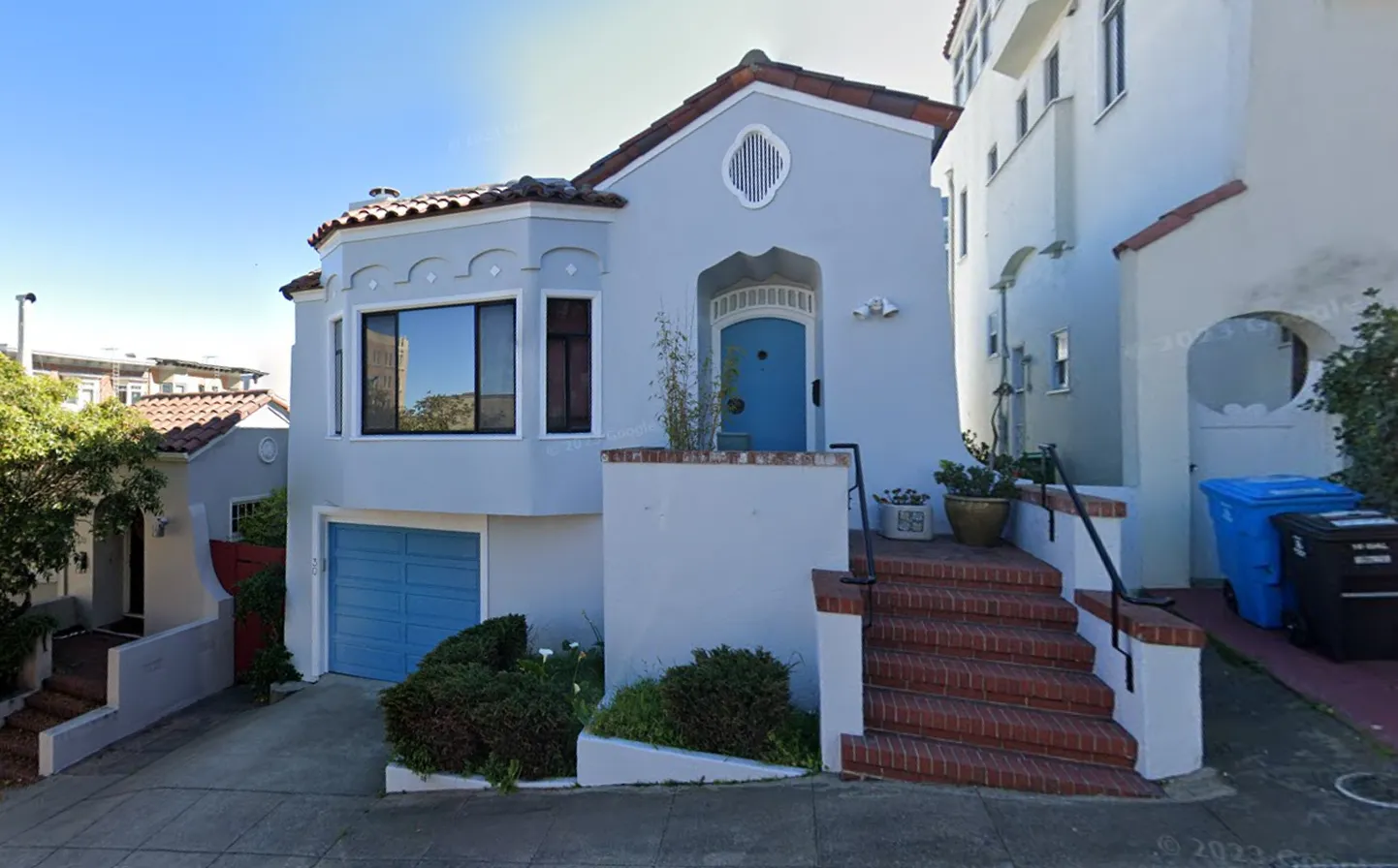 Дом в Сан-Франциско продается за полцены.