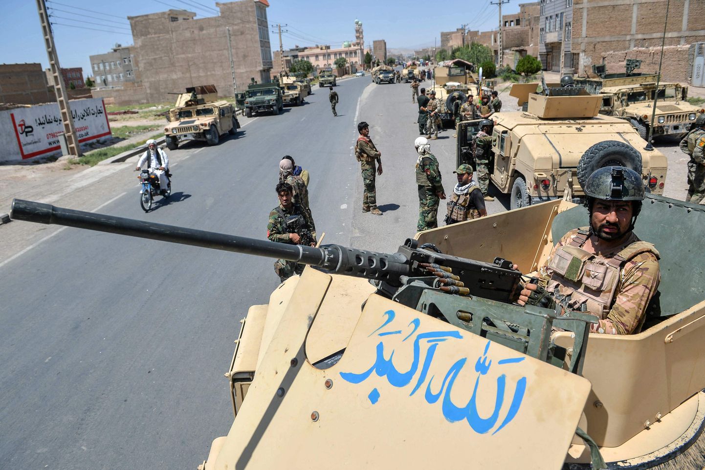 Afganistani valitsusväed augusti alguses.