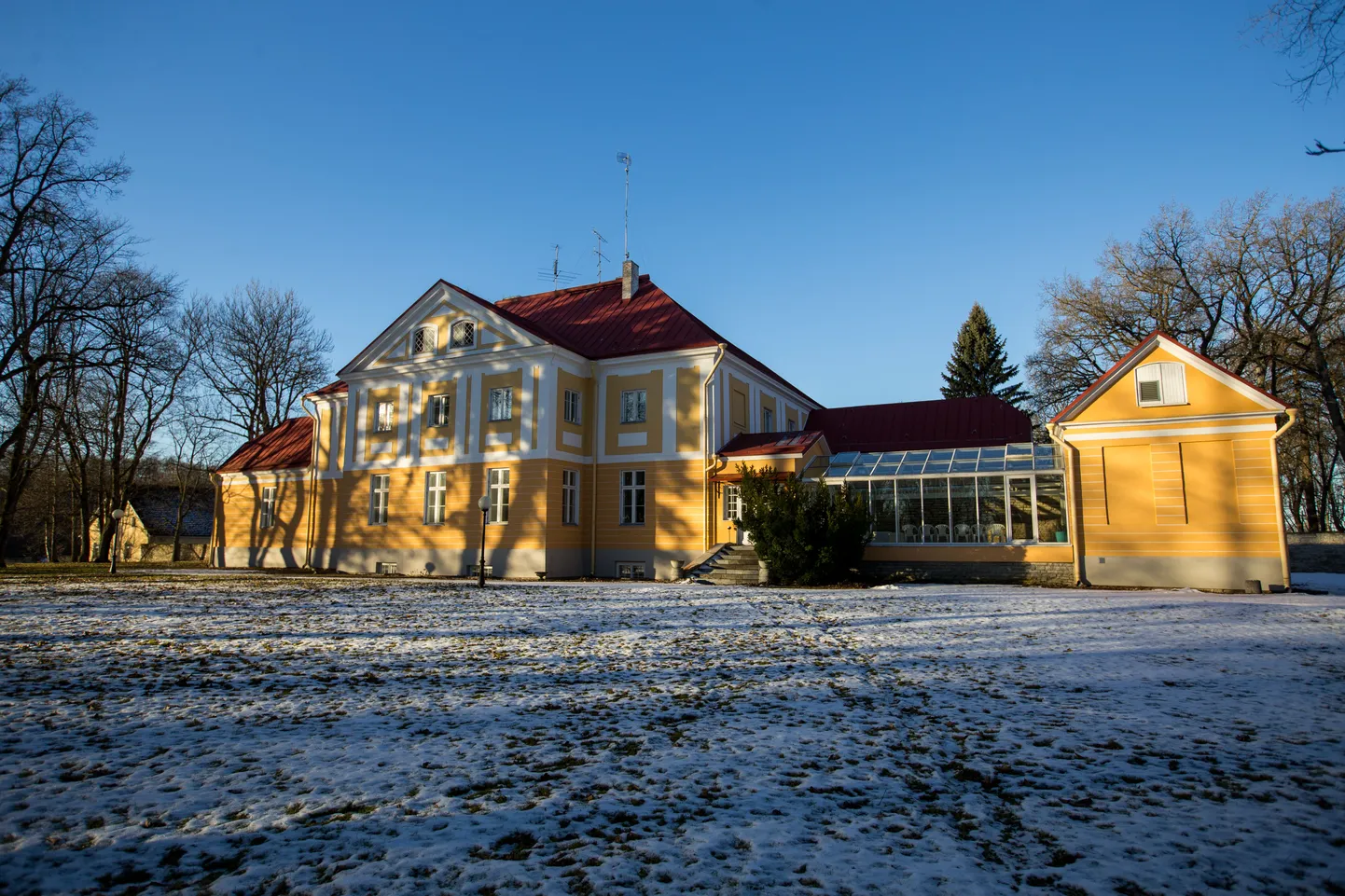 Müügis olev Maardu mõis.