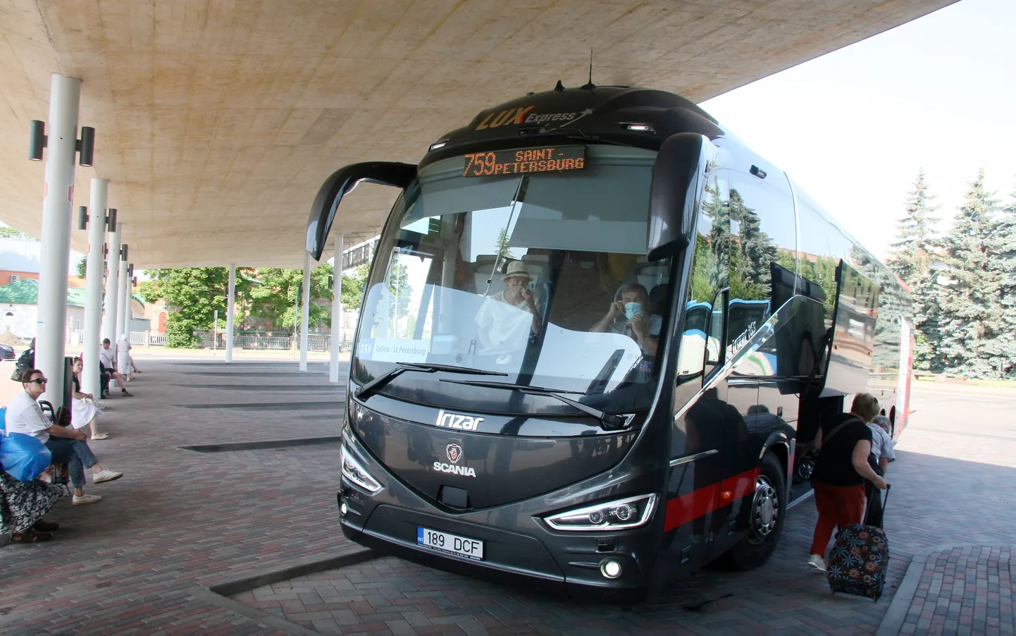 Peterburi suunduvates bussides leidub veel vabu kohti, kuid nii reiside kui sõitjate arv on pidevalt kasvamas.