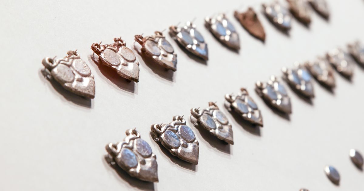 FOTOD ⟩ Eesti tagastab Ukrainale konfiskeeritud mündid ning kuld- ja hõbeesemed FOTOD ⟩ Eesti tagastab Ukrainale konfiskeeritud mündid ning kuld- ja hõbeesemed