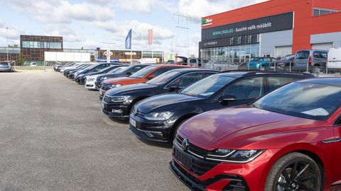 Uute autode müük kasvab jõudsalt