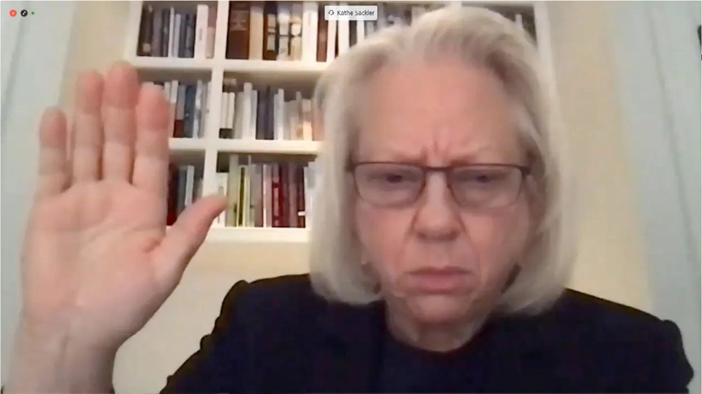 Purdue Pharma endine asepresident ja juhatuse liige Kathe Sackler andmas videoühenduse kaudu tunnistust USA esindajatekoja komisjoni ees.