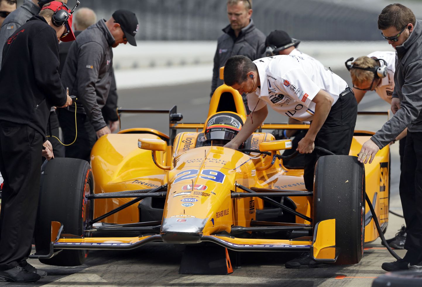 Fernando Alonso osaleb esmakordselt Indianapolise 500 miili sõidul.