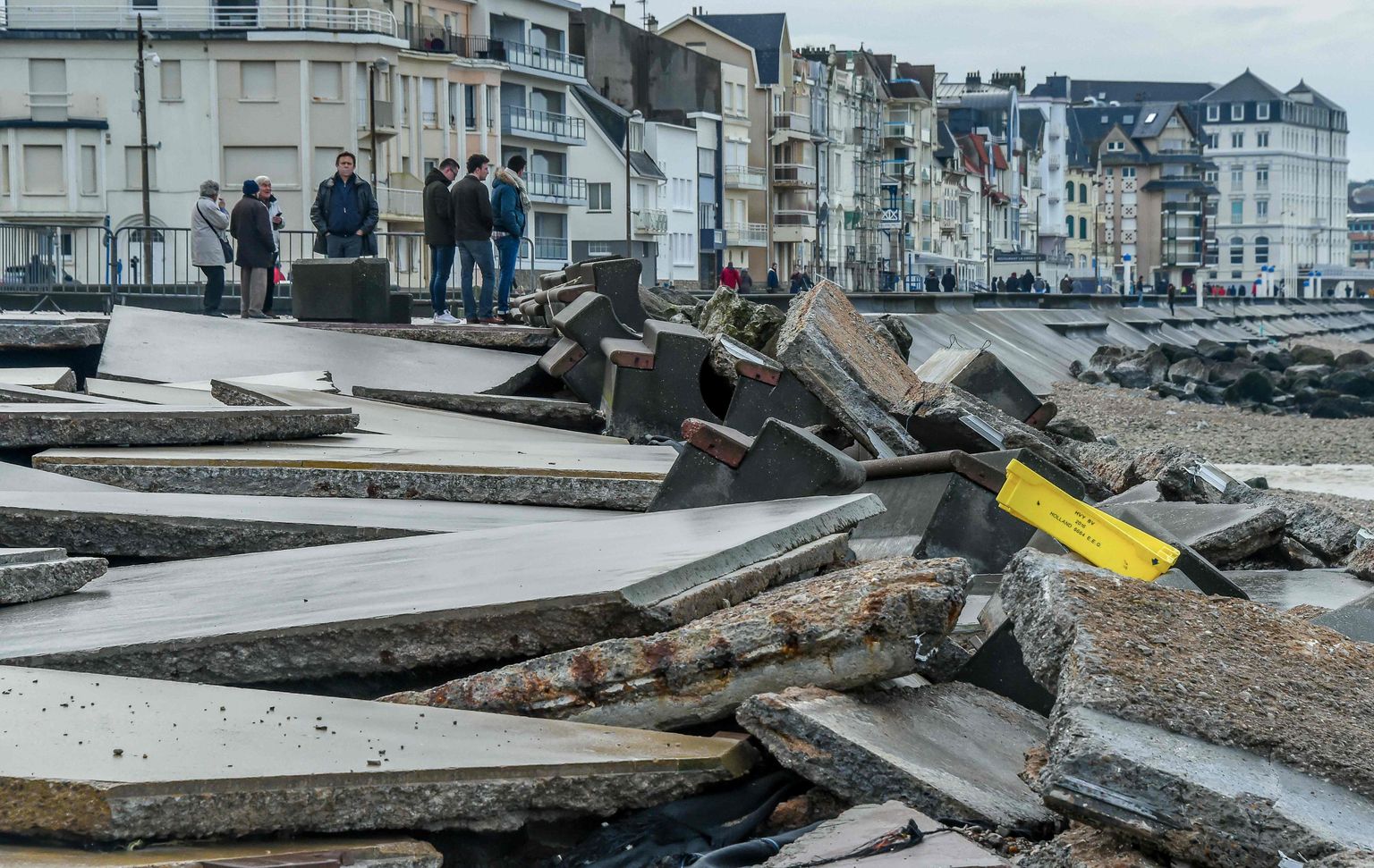 Eile Saksamaal, Belgias ja Hollandis mööllanud torm nõudis 11 inimelu ja tekitas suure kahju.