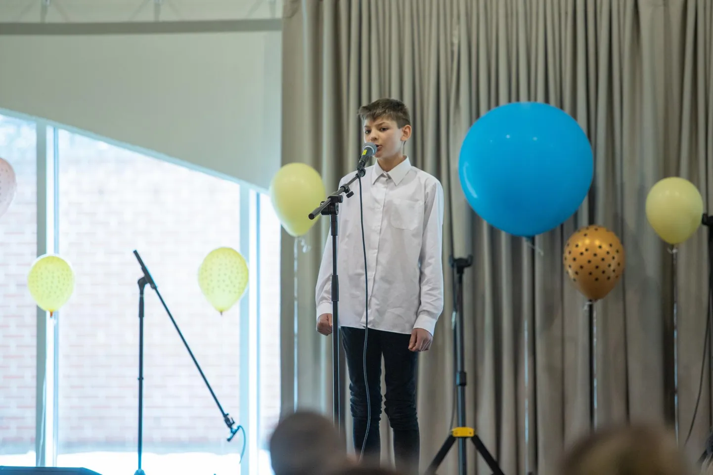 Lauluvõistluse grand prix&#39; võitis Ämmuste kooli 11-aastane õpilane Robin Selks, kelle õpetaja on Anne Gomaa.