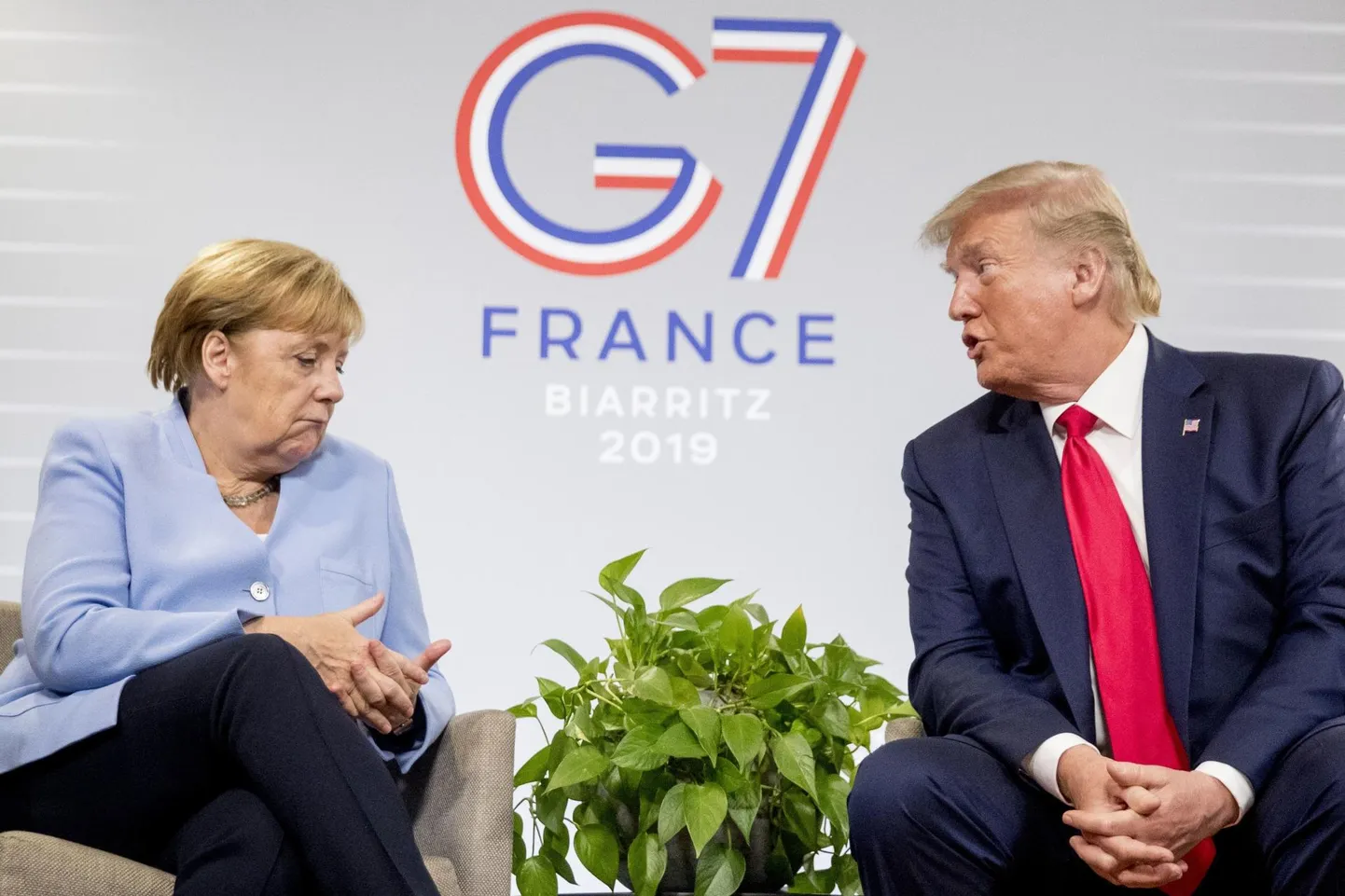 Saksamaa liidukantsler Angela Merkel ja Ameerika Ühendriikide president Donald Trump mullu augustis G7 kohtumisel Biarritzis.