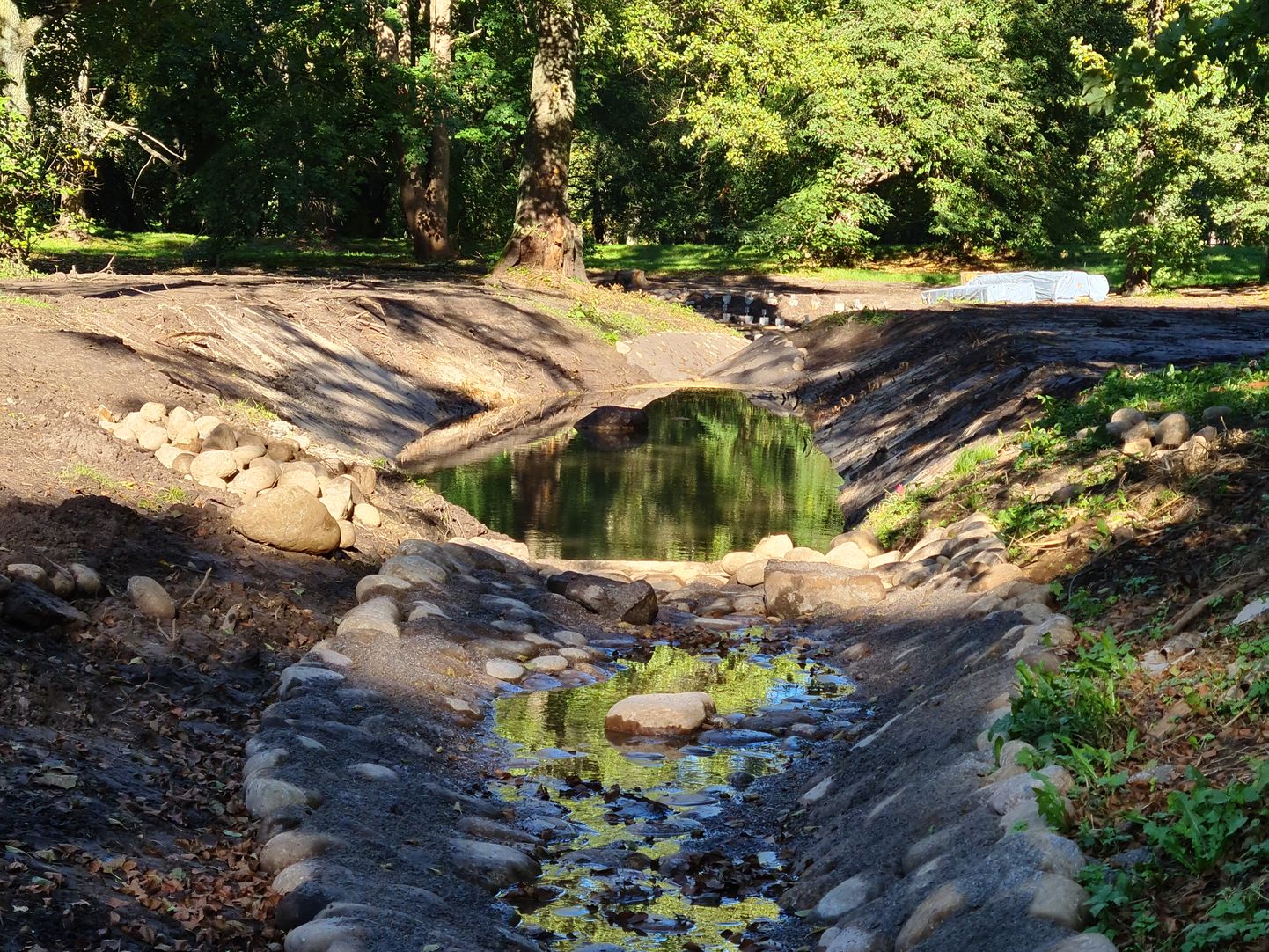 Viimsi aleviku looduslähedane sademeveesüsteem, kus vesi juhiti läbi mõisa pargi.