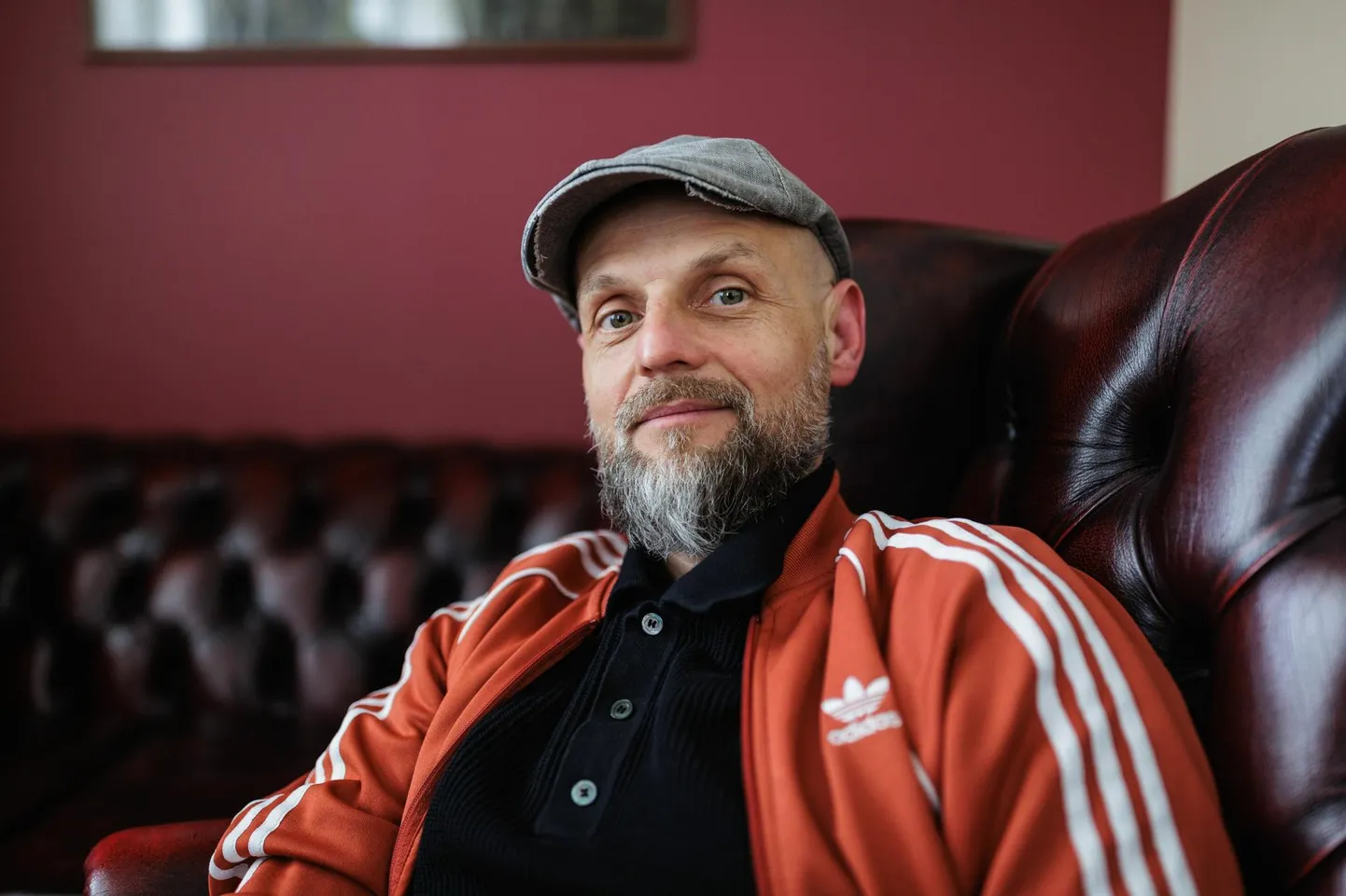 «Euroopa Liidu riigid tahavad olla arenenud, humaansed, demokraatlikud. Viimane, ainus probleem, mis on selles regioonis alles jäänud, on Venemaa – ainuke, kes ei lase rahus elada,» ütleb Ivan Võ­rõpajev. Pilt on tehtud Tallinna Vene Teatris, mida Võrõpajev mais külastas.