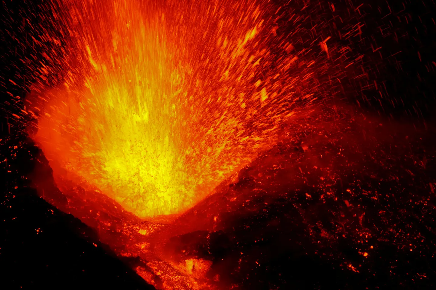 Etna vulkaan purskamas.