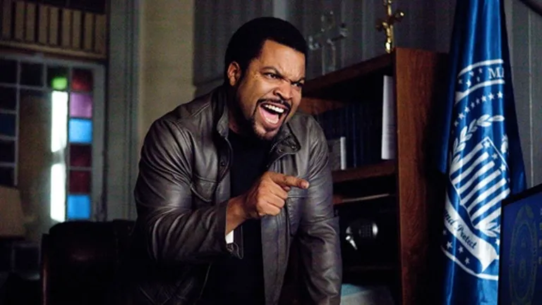 Reperis "Ice Cube". Kadrs no filmas «Džampstrīta 21» 
