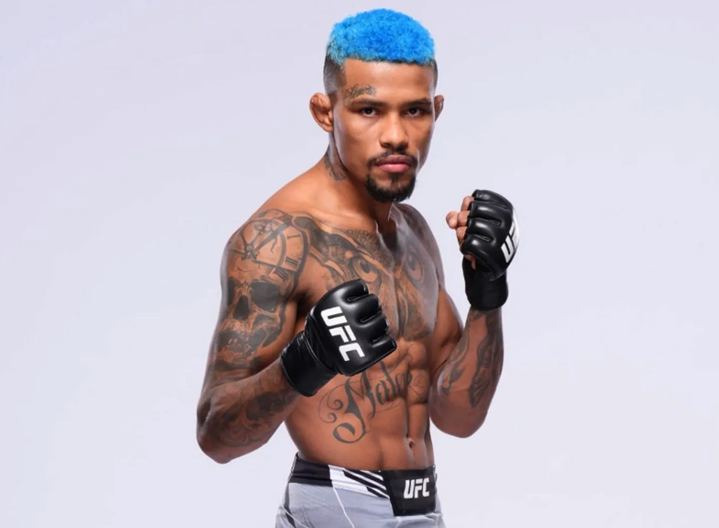 Endine UFC võitleja Mateus Mendonca.
