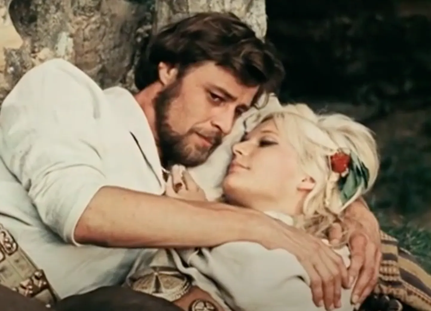 Filmi "Viimne reliikvia" laulud panevad kaadrid silme ees jooksma.