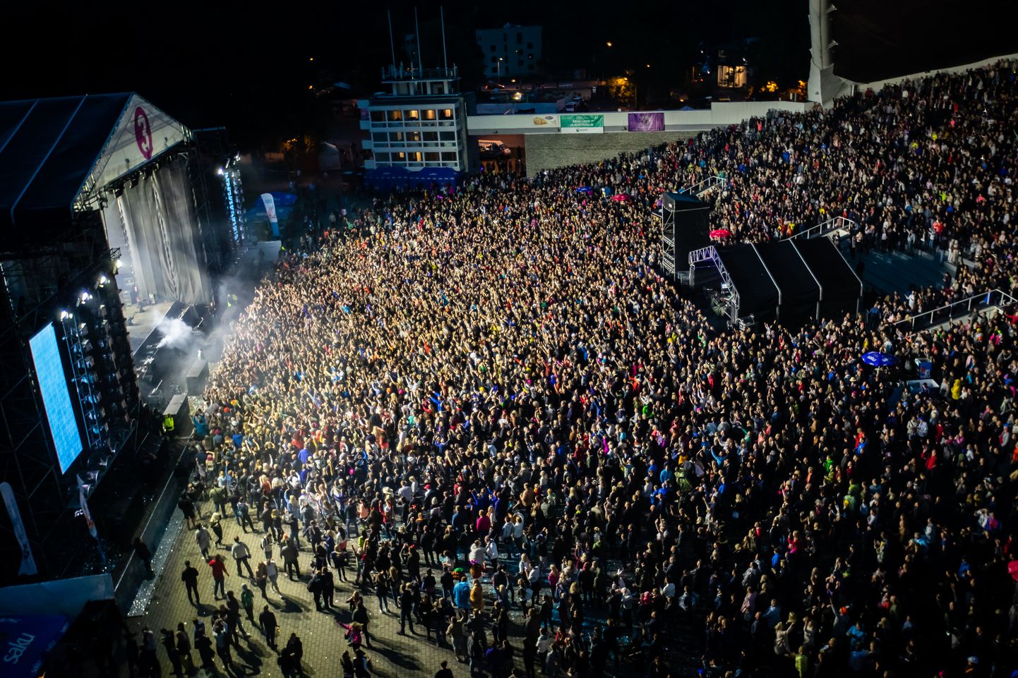 Armin van Buuren на последнем фестивале Õllesummer 2018 перед его временной заморозкой.