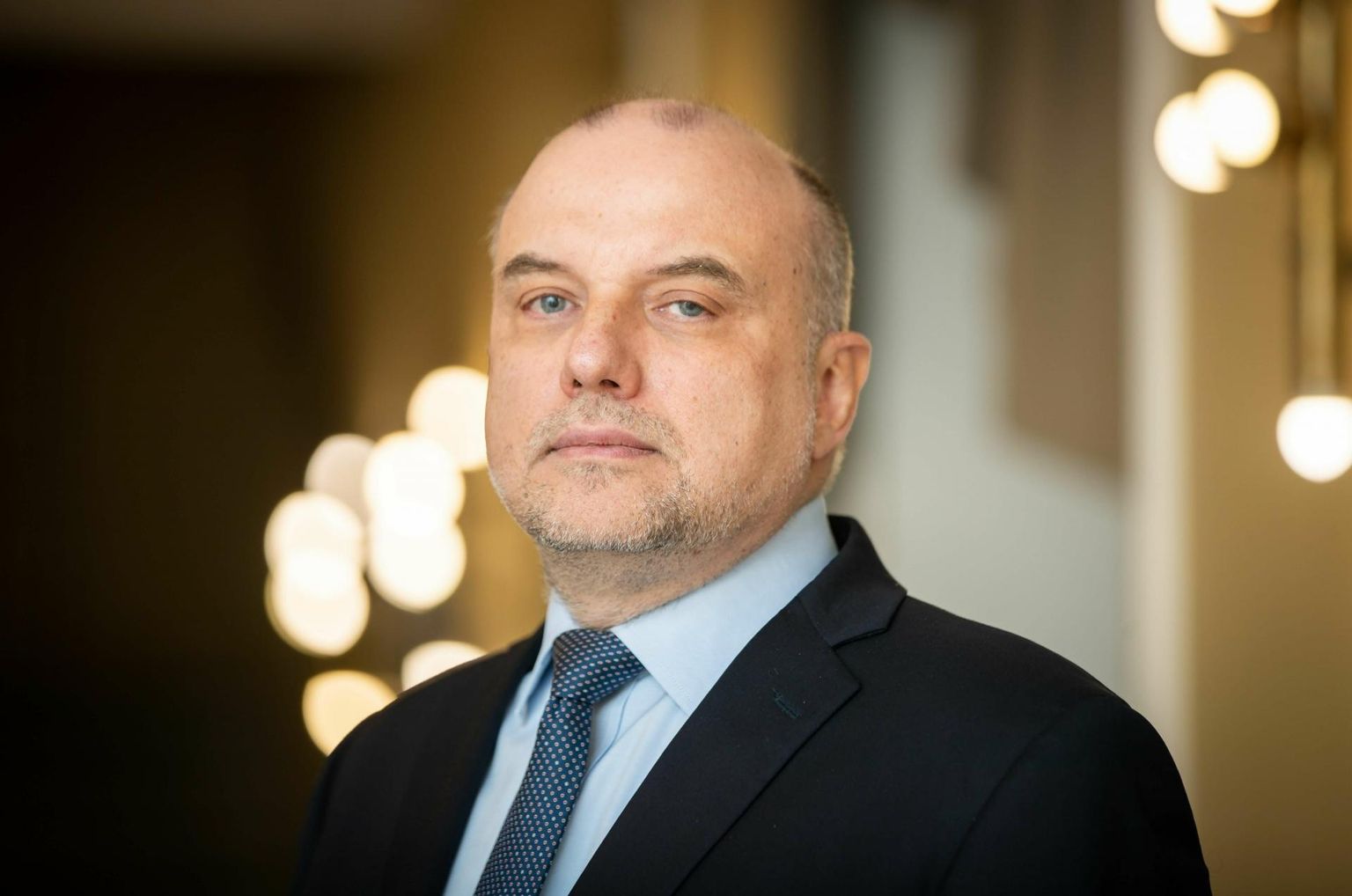 Jüri Luik on poliitilistel ja diplomaatilistel ametikohtadel Eesti Vabariiki teeninud rohkem kui 30 aastat. Nii pika karjääri tõttu on tal tulnud mõnel positsioonil olla ka mitu korda.