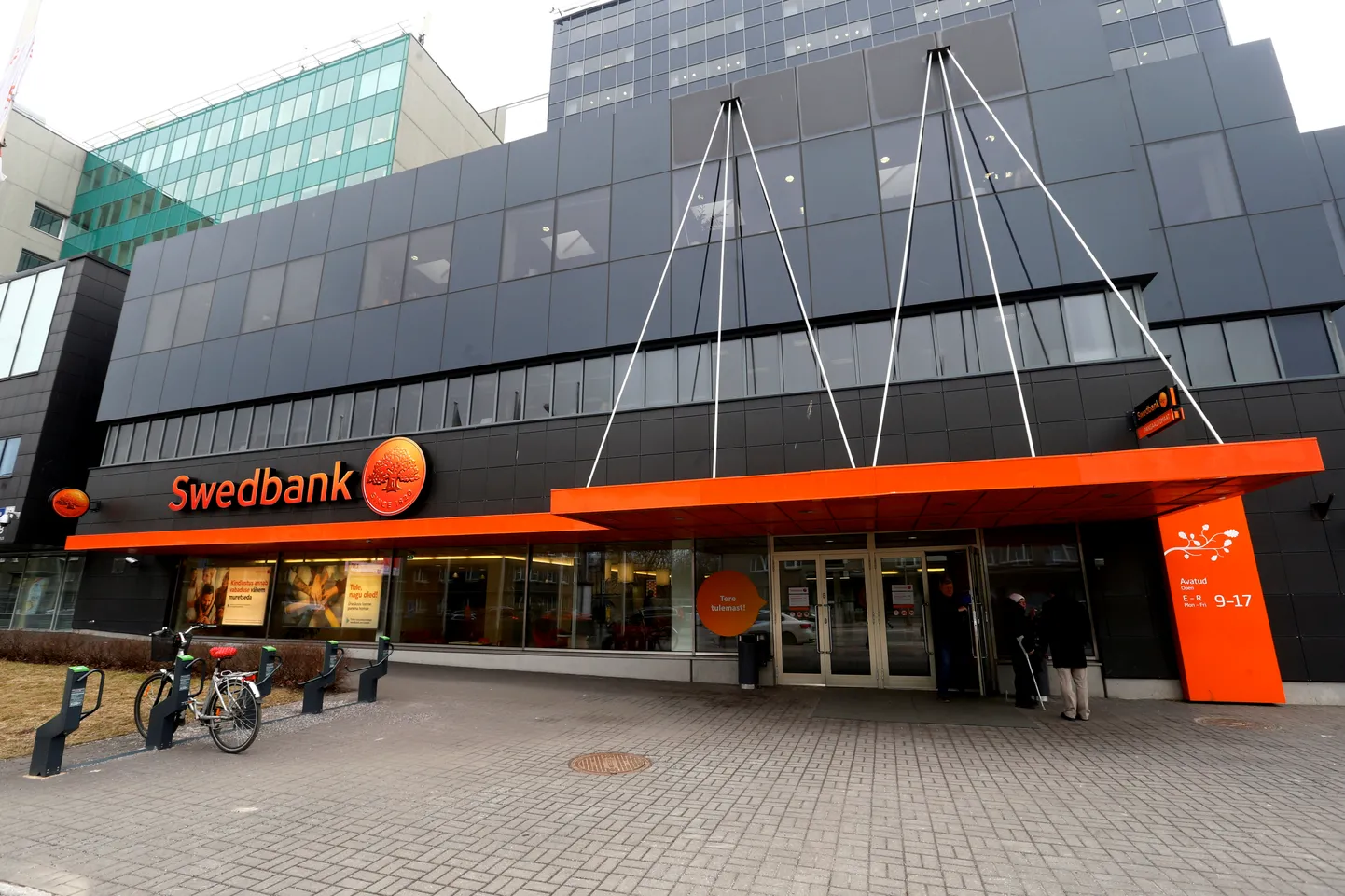 "Swedbank" ēka Tallinā.