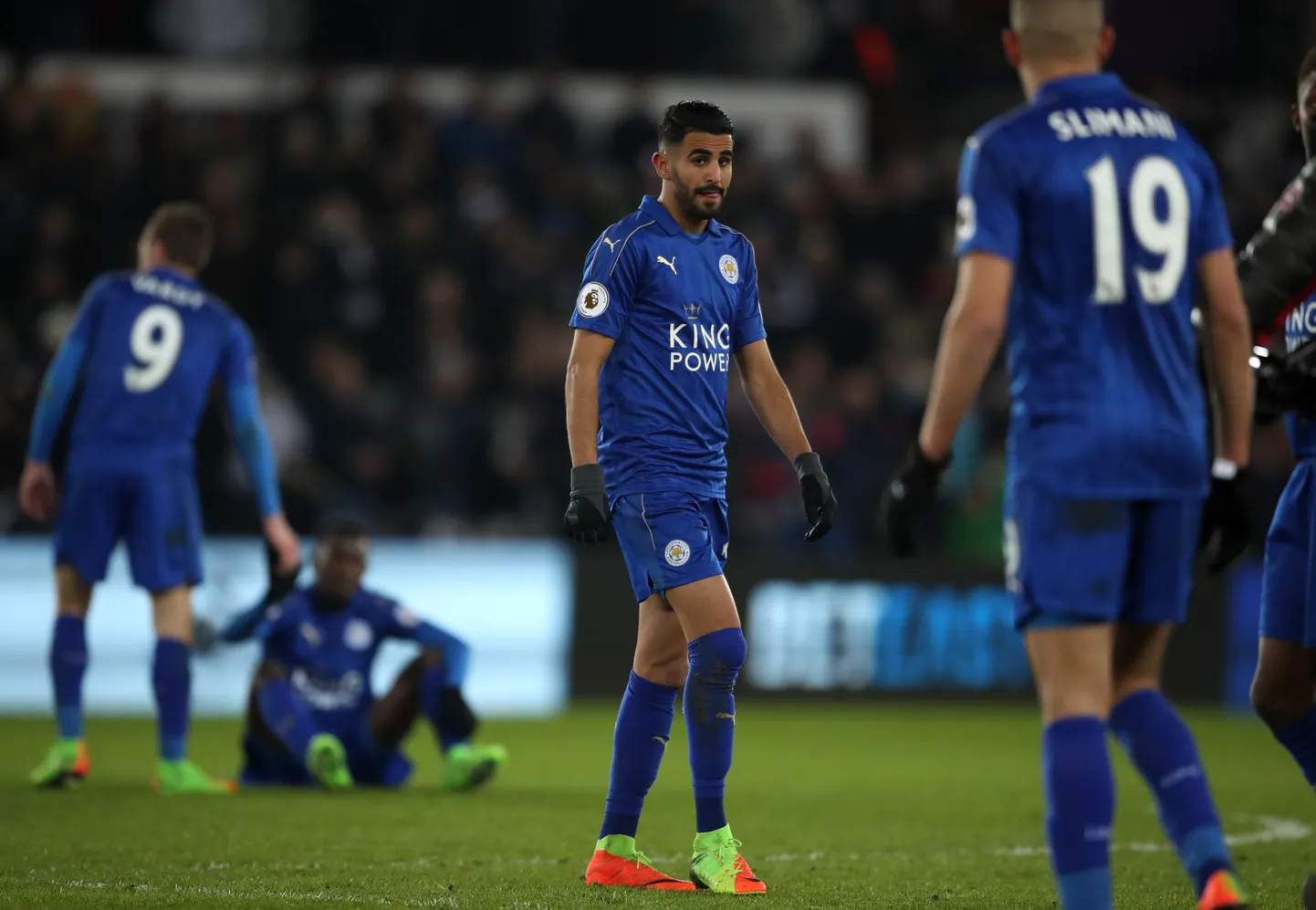 Pettunud Leicester City mängijad.