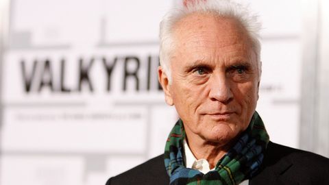 Suri Supermani pahalast mänginud Briti näitleja Terence Stamp