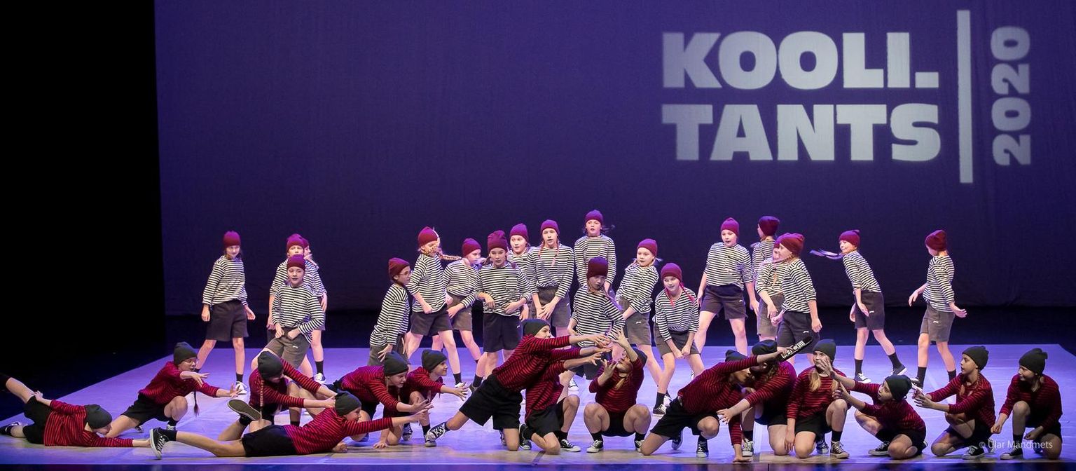 2. veebruaril oli Ugala teatris festivali "Koolitants 2020" Viljandimaa tantsupäev. Kell 12 algas esimene kontsert.