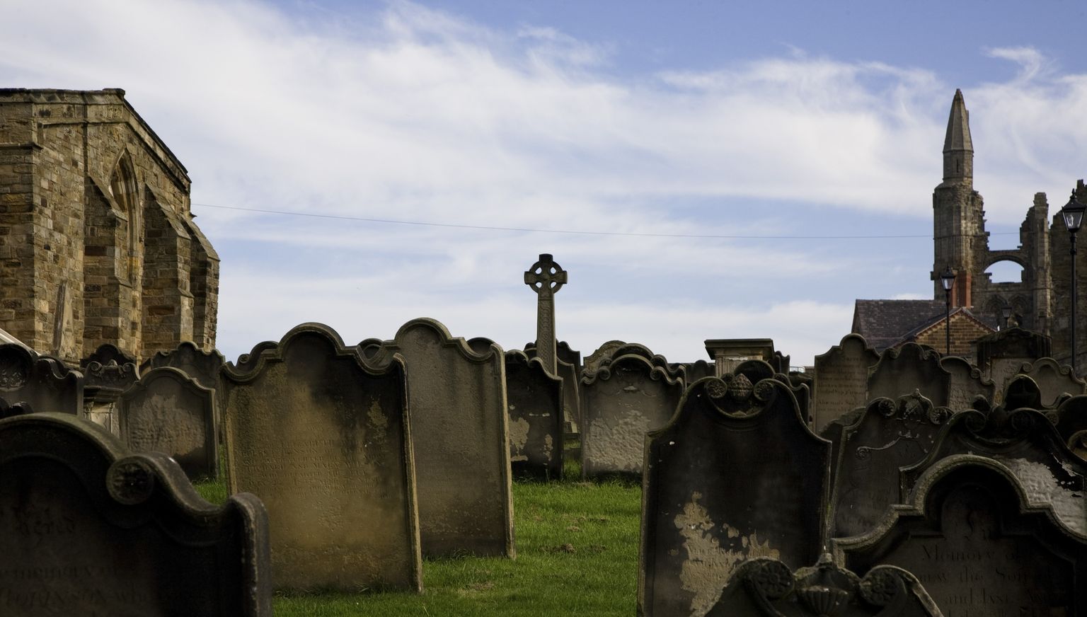 Kalmistu Inglismaal. Pildil kujutatud surnuaed pole loos kirjeldatud juhtumiga seotud.