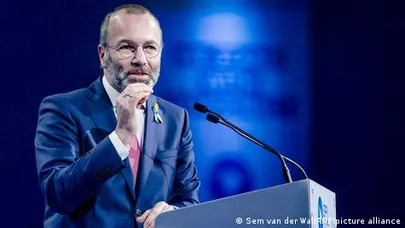 Манфред Вебер