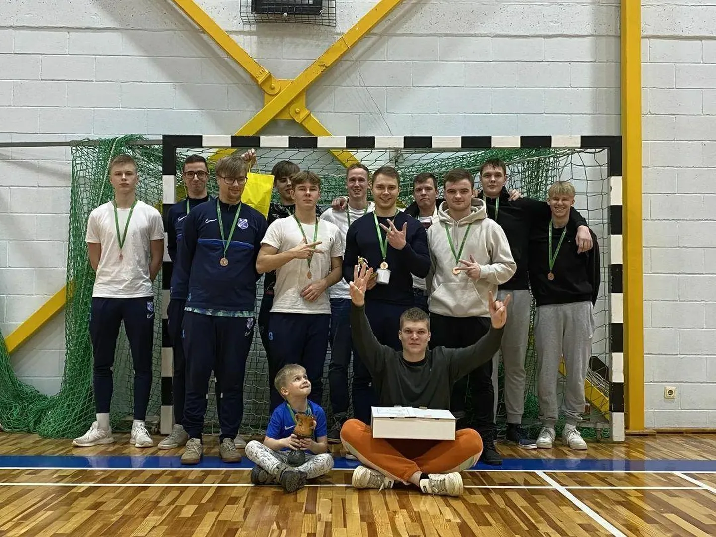 Tõrva vutitiim saavutas 3. koha ja pronksmedalid.