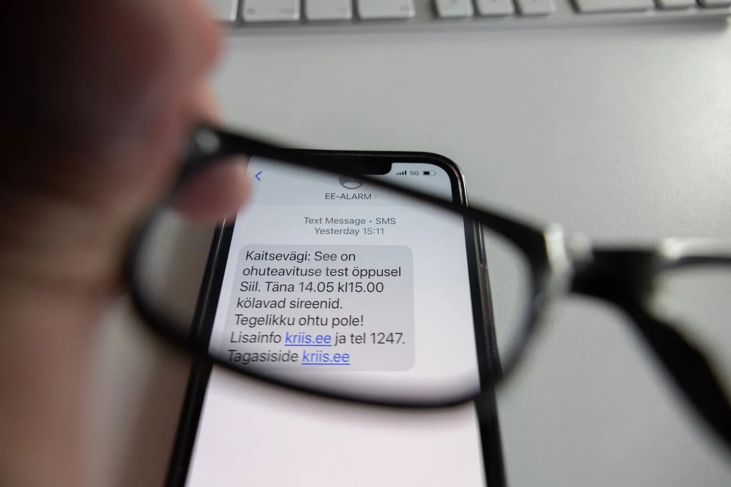 Некоторые из SMS-сообщений, отправленных во время теста, приходили почти через полчаса после отправки. Однако в кризисной ситуации - это недопустимо.
