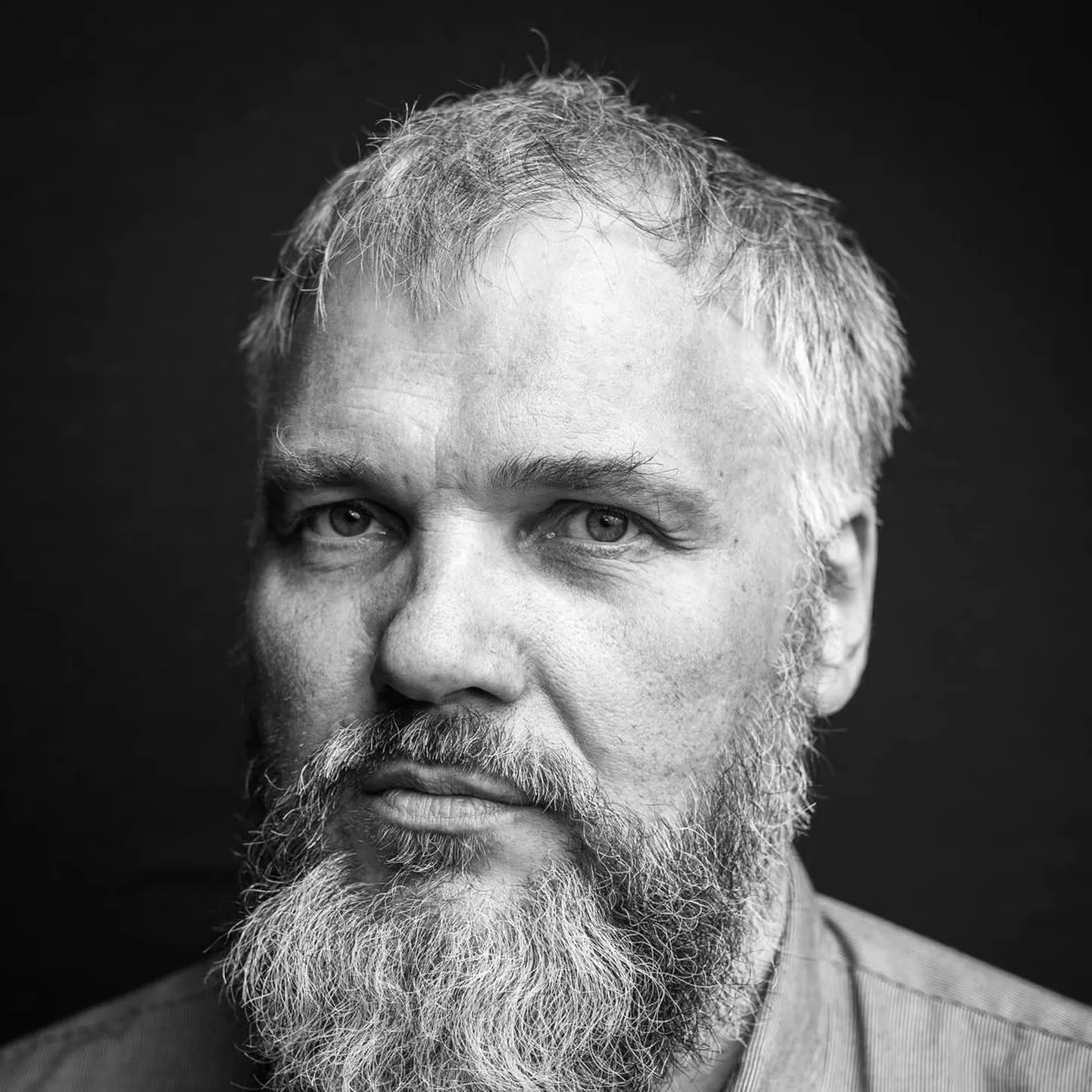 Rudo Puks elab Kiievi lähedal asuvas külas.