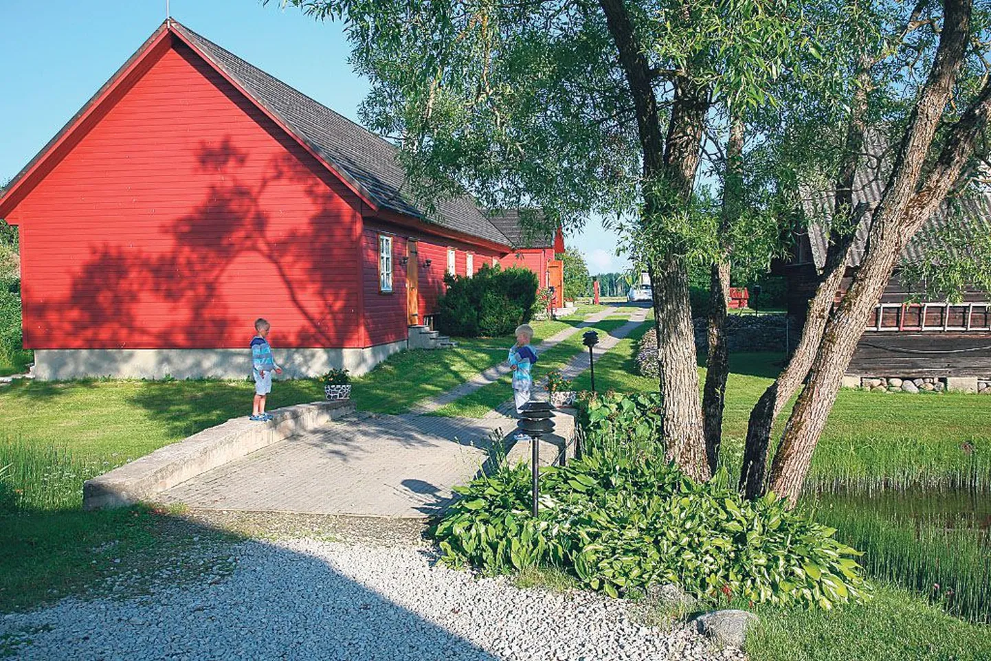 Viis põlve traditsioone ja külalislahkust – selline on Kõpu külas Maria talu pererahva juhtmõte.