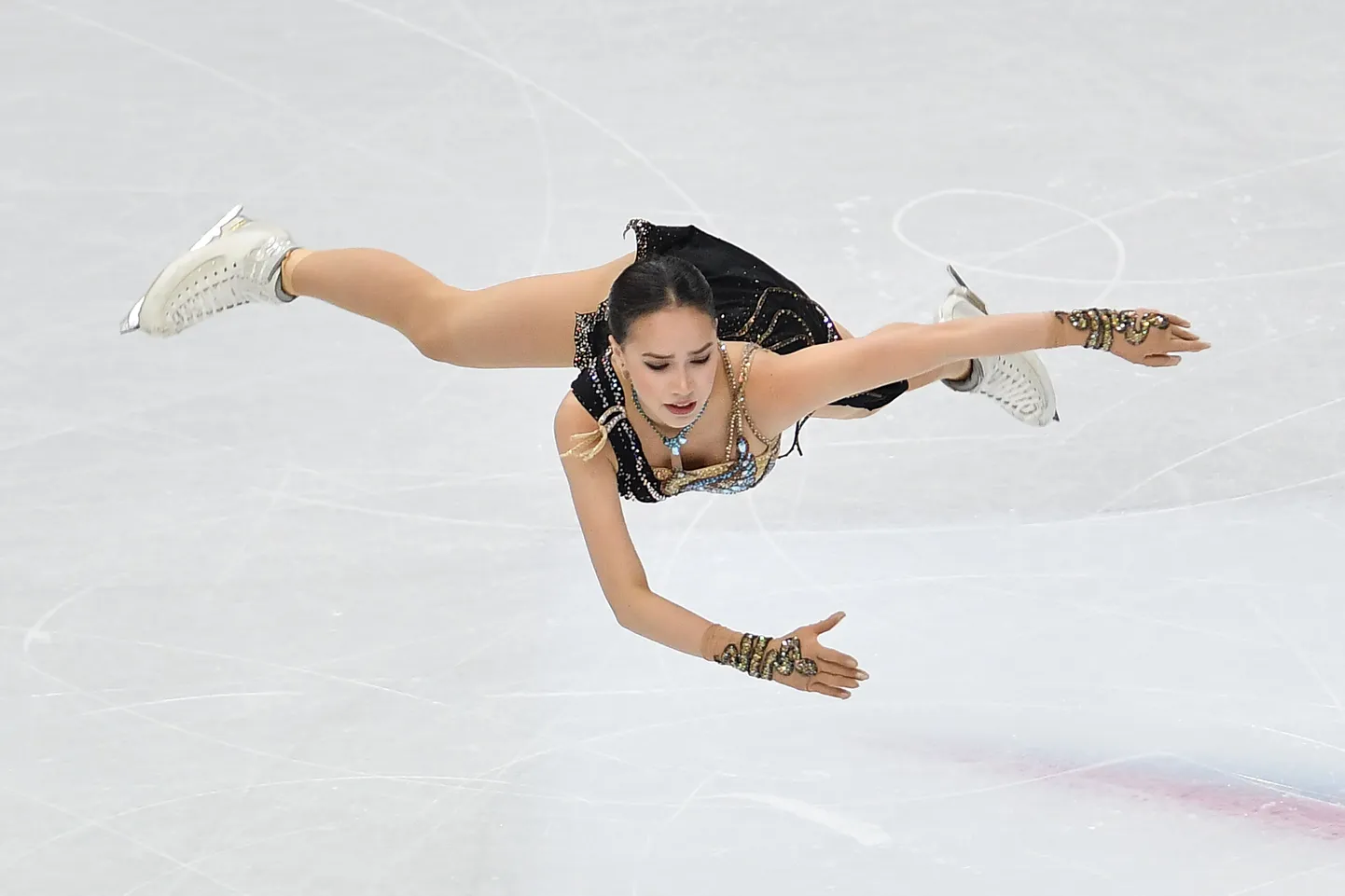 Venemaa iluuisutaja Alina Zagitova viimasel võistlusel 7.detsembril 2019. aastal.